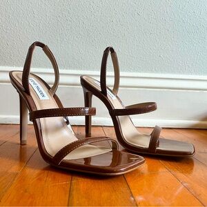 Steve Madden Brown Heels size 7.5, worn once